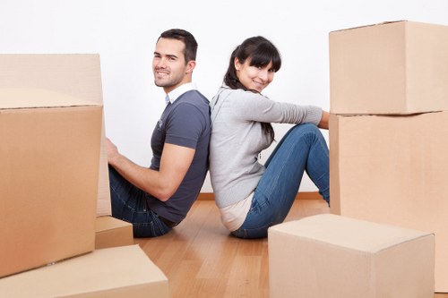Local removal truck suitable for flat and office moves in Pimlico